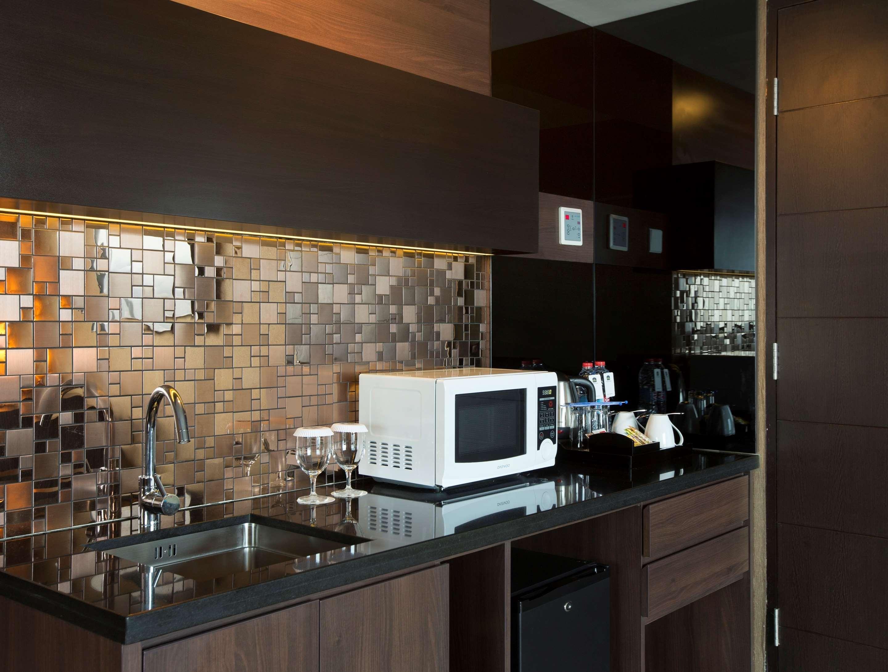 Best Western Rose Quartz Inn Chester Exterior photo